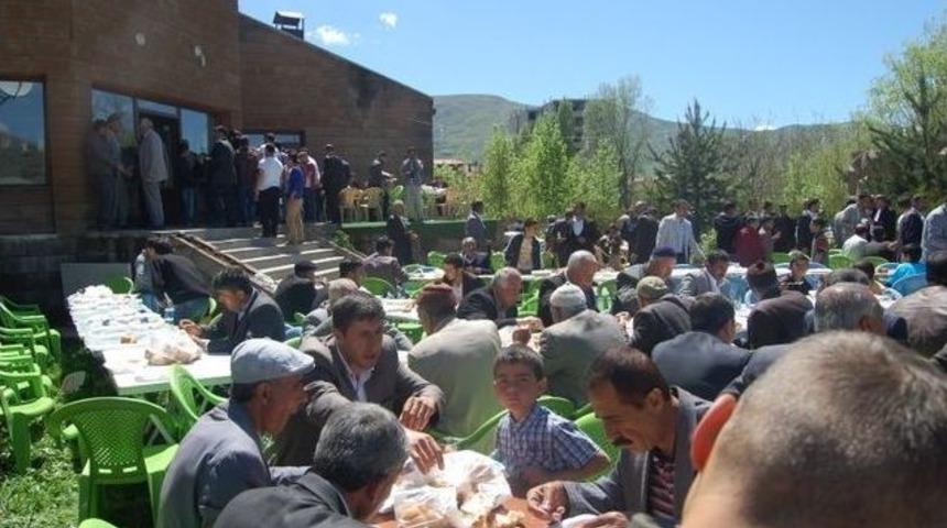 Ak Parti, G&uuml;roymak'ta Se&ccedil;im Startını Verdi