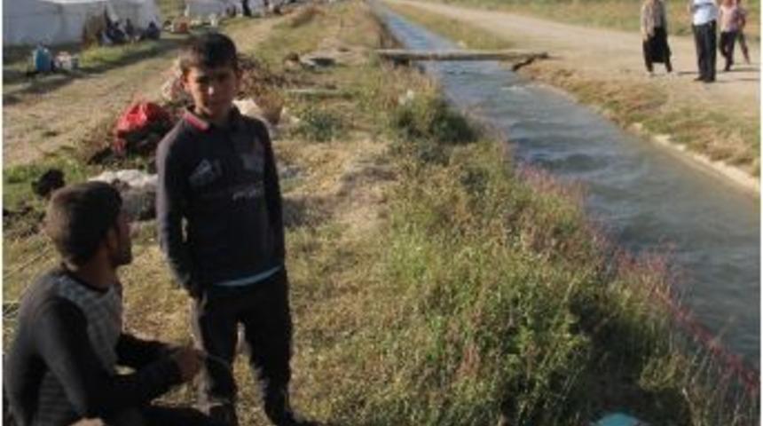 Kanala D&uuml;şen 3 Yaşındaki &Ccedil;ocuk Hayatını Kaybetti