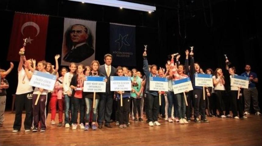 Kış Spor Okulları &Ouml;d&uuml;l T&ouml;reni Yapıldı