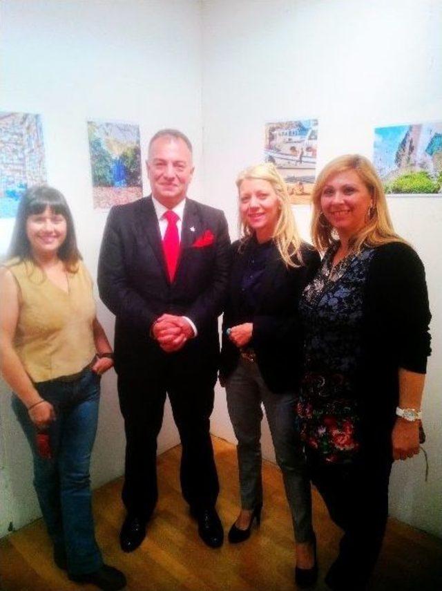 T&uuml;rk Gazeteci &lsquo;komşu&rsquo;nun G&ouml;nl&uuml;n&uuml; Fethetti 1