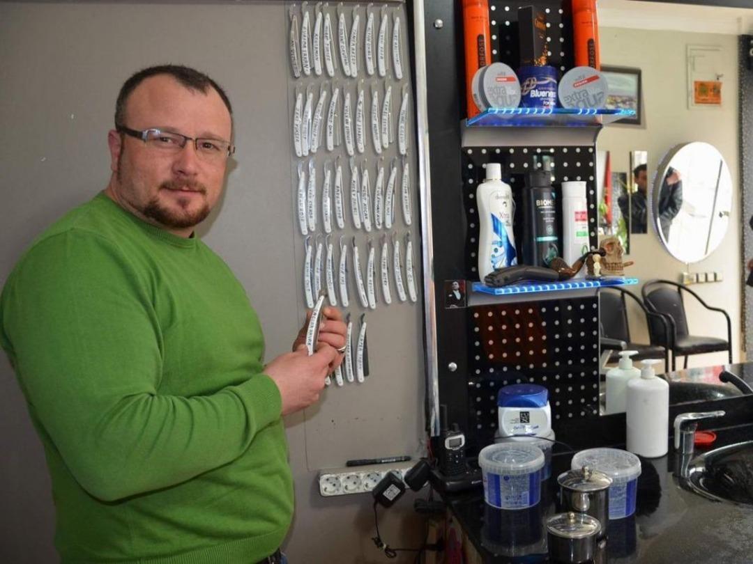 Bu Berberde "kişiye &Ouml;zel Ustura" Var