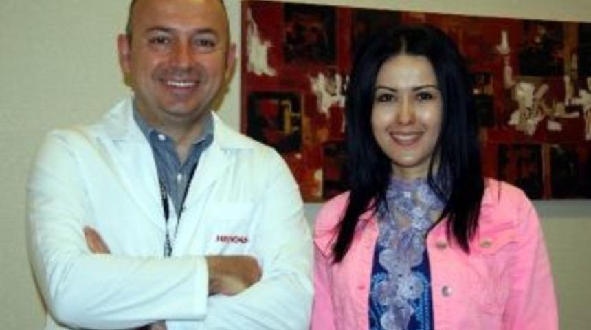 &Ouml;zbek Spiker Sesini Kaybetmeden Tiroid Kanserinden Kurtuldu