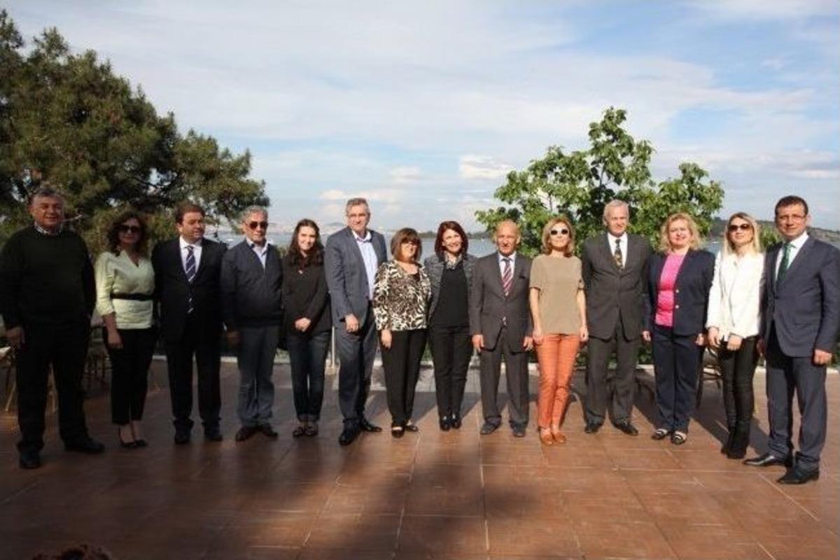Chp&rsquo;li Başkanlar B&uuml;y&uuml;kada&rsquo;da Buluştu
