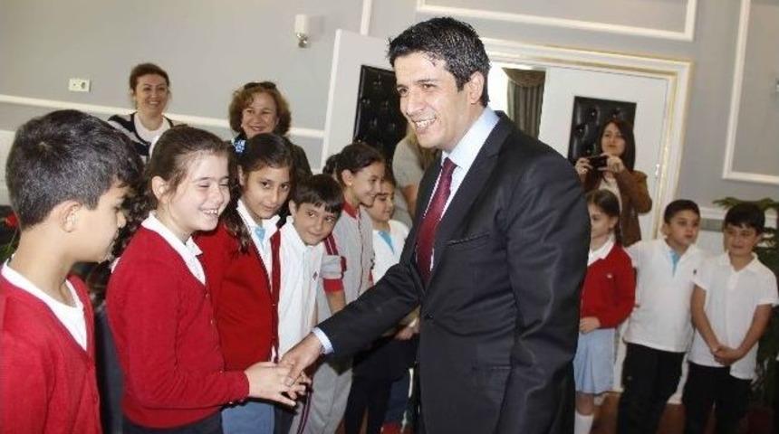 Başkana Oğlundan Duygulandıran Soru