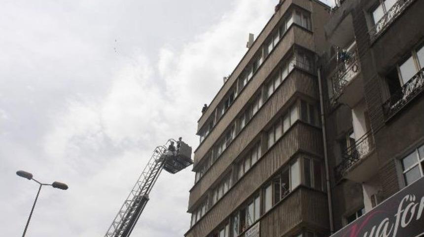 Gaziantep'te &Ccedil;ıplak İntihar Girişimi