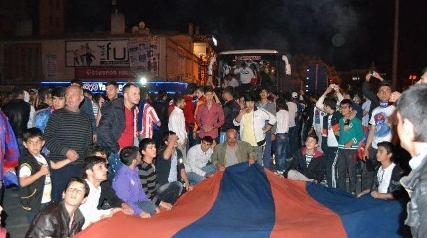 Niğde Belediyespor&rsquo;a Coşkulu Karşılama