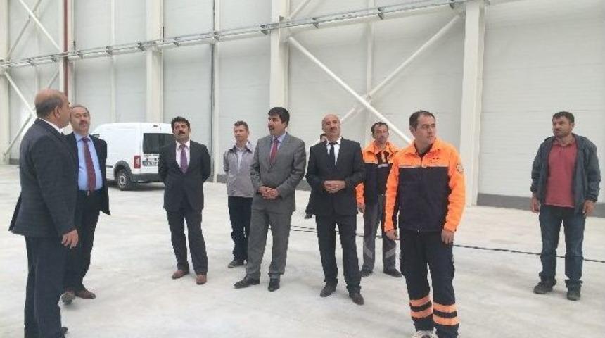 Vali B&uuml;y&uuml;kersoy Afad Depolarını İnceledi