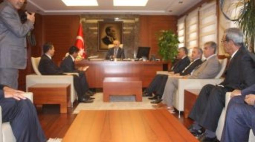 G&uuml;ven&rsquo;den Vali Erdal Ata&rsquo;ya Ziyaret