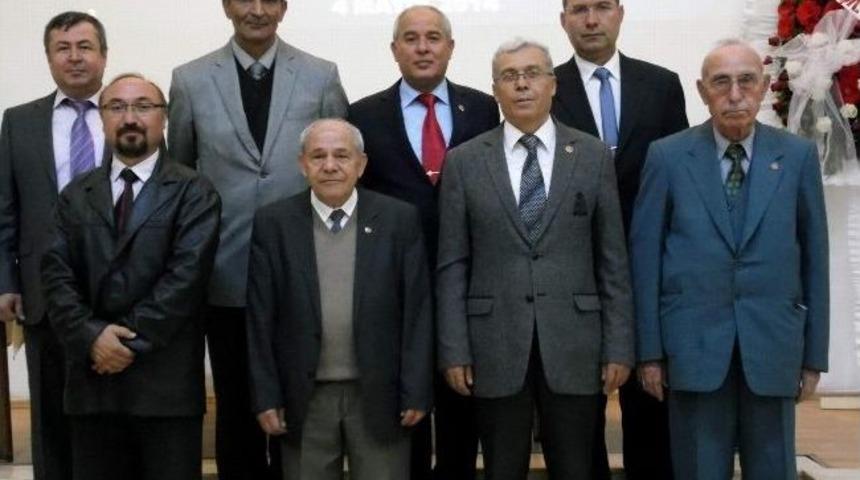 Temad&rsquo;da Başkan Yeniden Muharrem Turhan