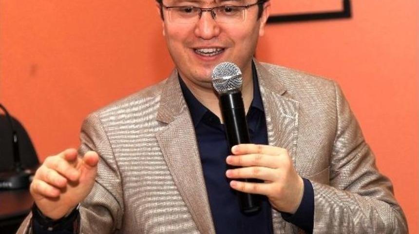 Gaziantep&rsquo;te &lsquo;ahlak Merkezli İletişim&rsquo; Konulu Konferans