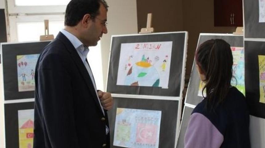 Selim&rsquo;de 23 Nisan Temalı Resim Sergisi A&ccedil;ıldı