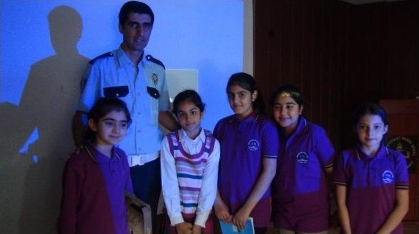&Ouml;ğrencilere, Trafik Kuralları Semineri Verildi