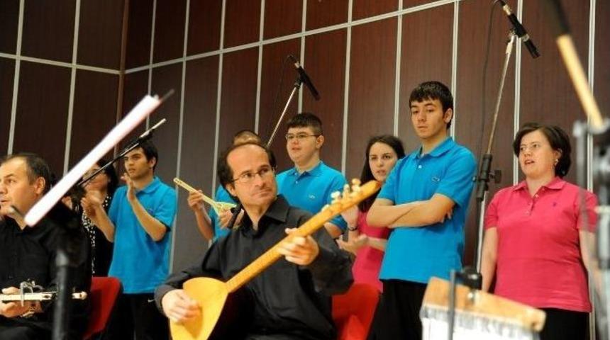 Otizmli &Ccedil;ocuklardan Anlamlı Konser