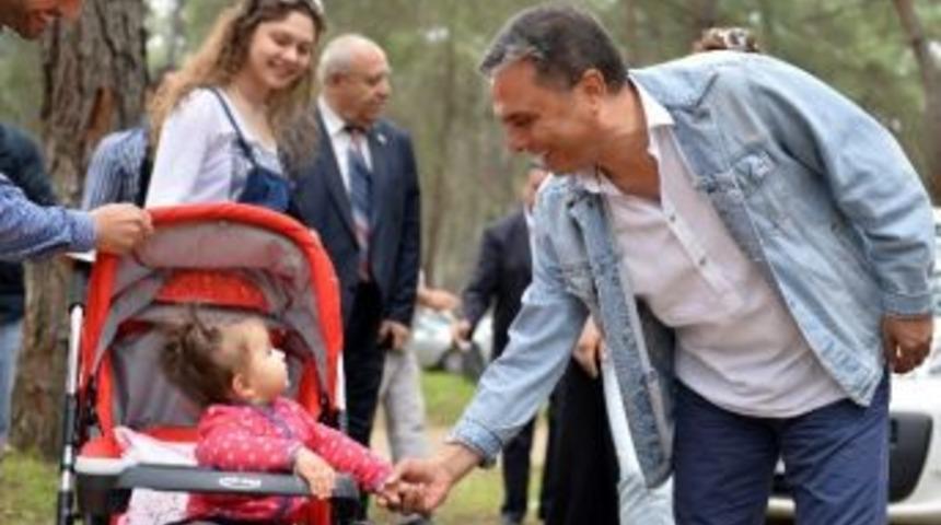 Başkan Uysal Bahar Coşkusuna Ortak Oldu