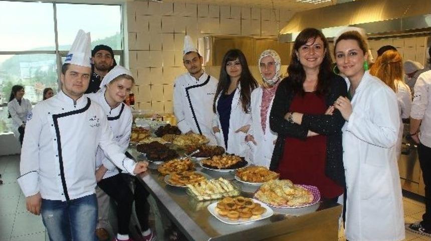 Avrasya&rsquo;nın Gurmeleri H&uuml;nerlerini Sergiledi