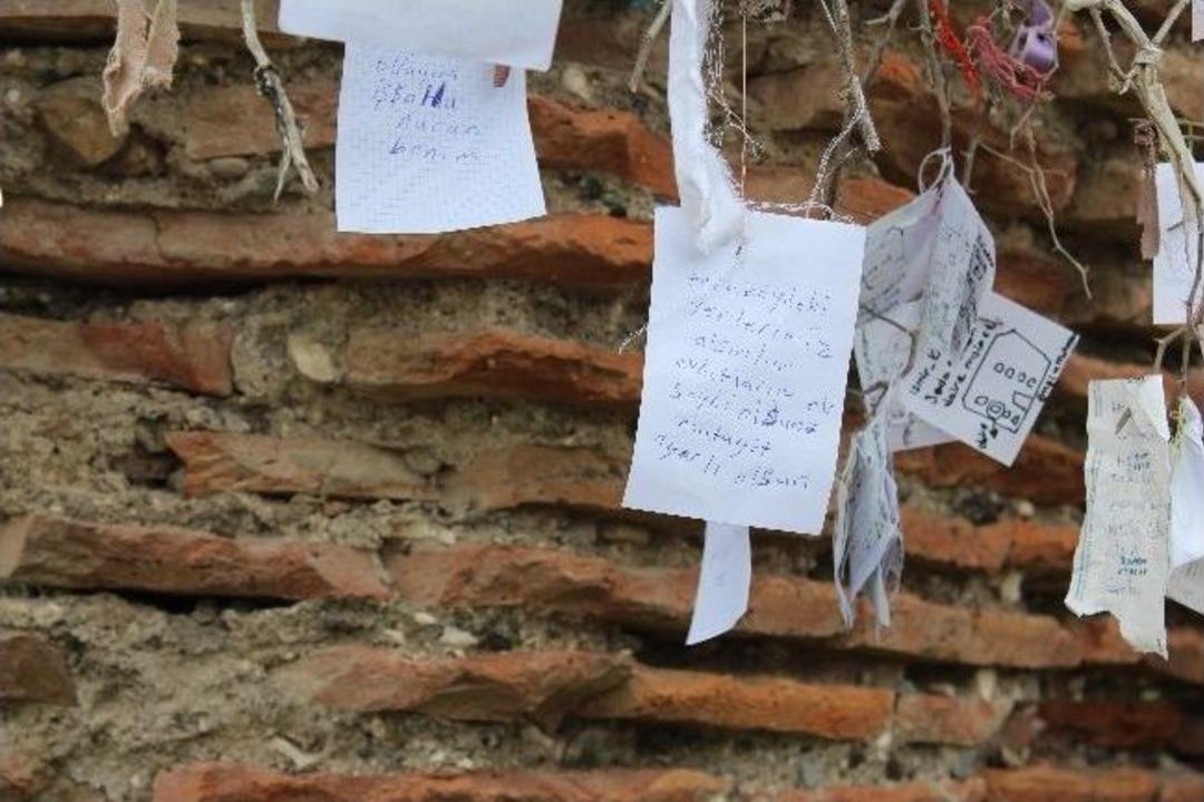 Dileklerini Hacet Dede&rsquo;ye İlettiler