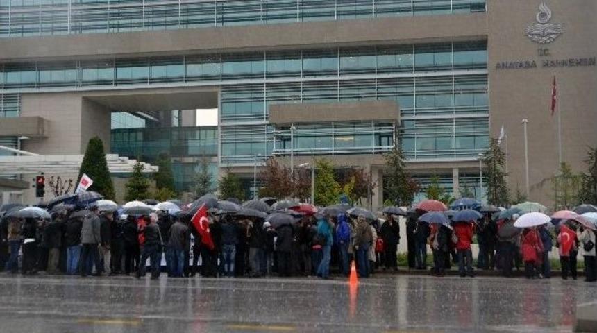 Anayasa Mahkemesi &Ouml;n&uuml;nde &ldquo;adalet N&ouml;beti&rdquo;