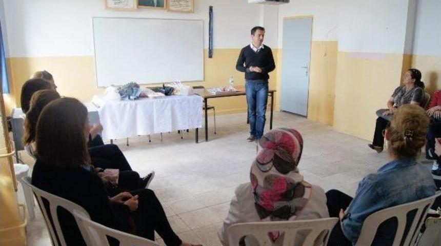 Mahir &Ouml;zg&uuml;r Damar İlkokulu Aile Eğitimi Semineri Sertifika T&ouml;reni