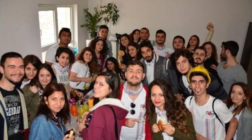 Tog G&ouml;n&uuml;ll&uuml;lerinden İki Okula Yardım Eli