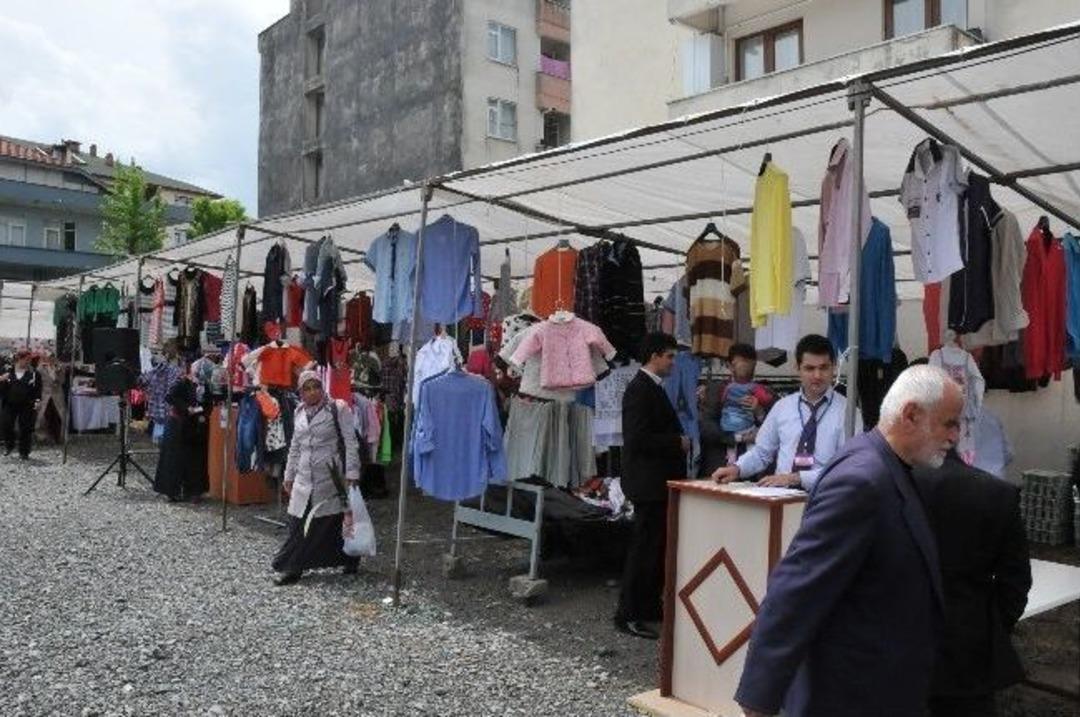 Ak&ccedil;akoca'da Hayır &Ccedil;arşısı A&ccedil;ıldı