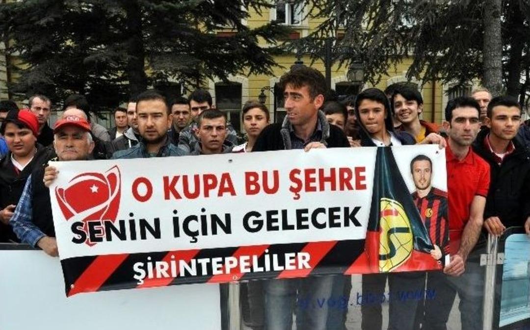 Eskişehirspor, Kupa Finaline Coşkuyla Uğurlandı