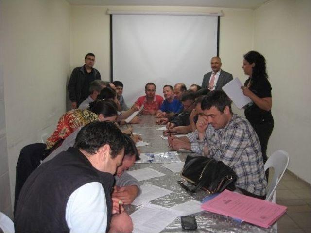 Burhaniye&rsquo;de Mandıracılara Hijyen Eğitimi 1