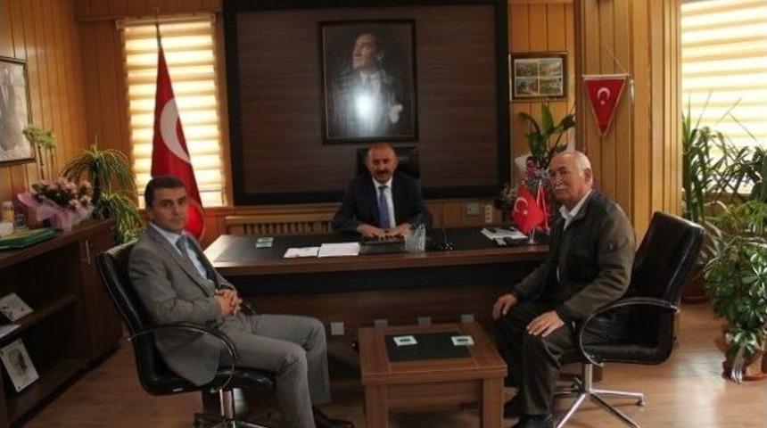 Karademir Ve &Ouml;zdemir&rsquo;den Başkan &Ouml;zt&uuml;rk&rsquo;e Ziyaret