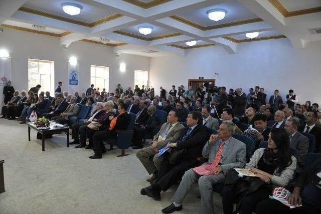 Türk Dünyası Yazarlar Birliği Meclis Toplantısı Eskişehir’de Yapıldı 1