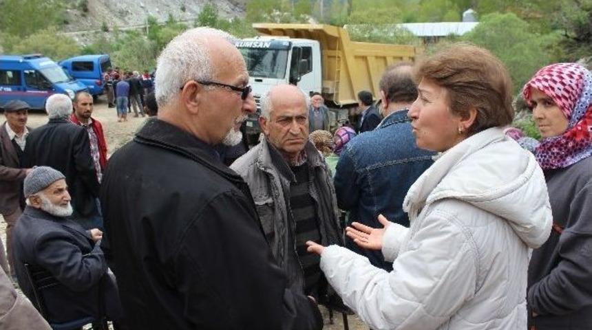 K&ouml;yl&uuml;ler A&ccedil;lık Grevine Başladı