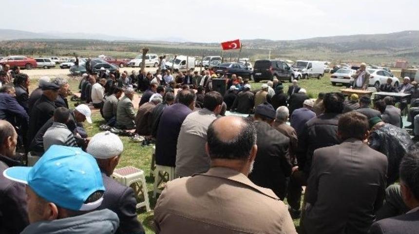 Derbent&rsquo;te &Ccedil;ift&ccedil;iler Yağmur Duasına &Ccedil;ıktı