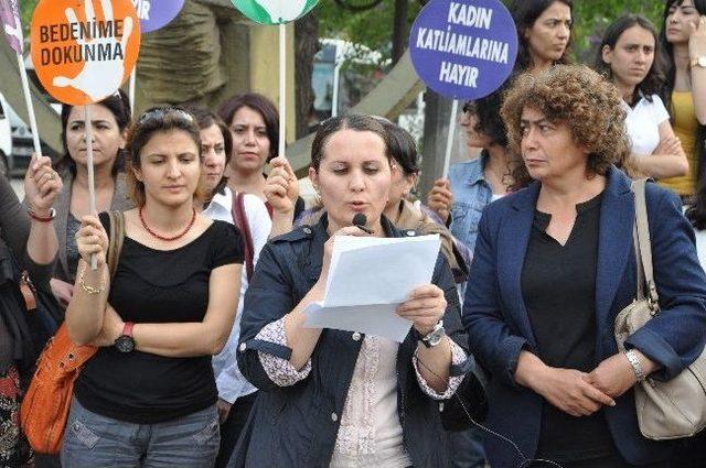 Tunceli&rsquo;de &Ccedil;ocuk Ve Kadınlara Şiddet Protesto Edildi 1