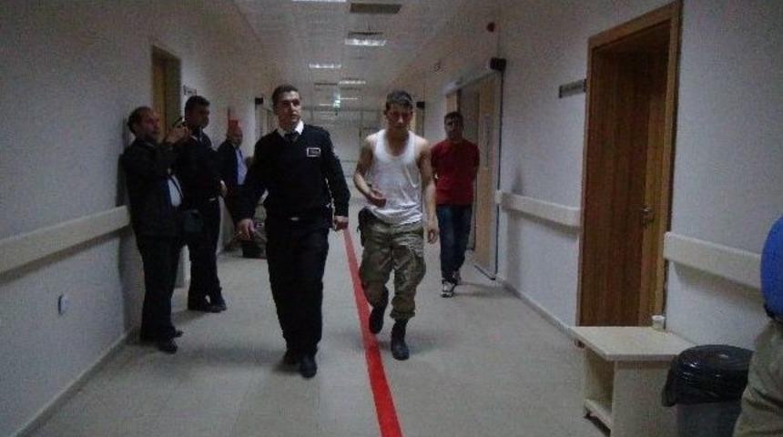 İslahiye&rsquo;de Askeri Ara&ccedil; Devrildi: 5 Asker Yaralı