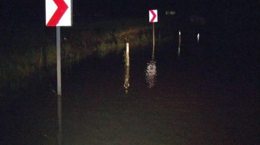 Malkara-şark&ouml;y Yoluna Sağanak Engeli