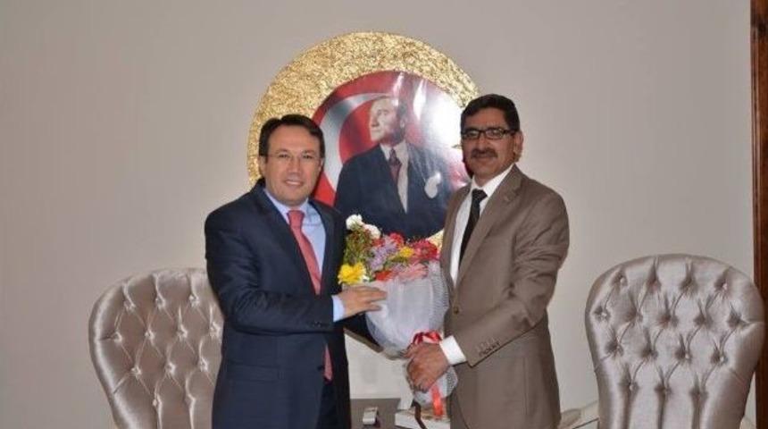 Yeni İl Genel Meclisi &Uuml;yelerinden Vali Akdemir&rsquo;e Ziyaret