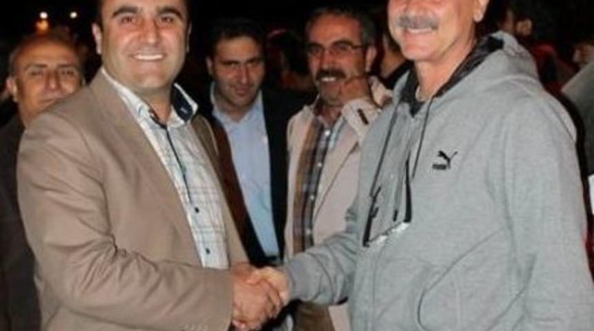 Milletvekili &Ouml;zbek'ten Play Off Ma&ccedil;ı &Ouml;ncesi 12. Adam &Ccedil;ağrısı