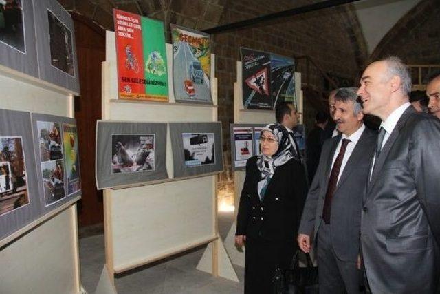 Trafikte Bilgili Ol Dikkatli Ol 2