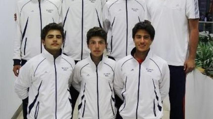 Yamanlar Liseler Tenis&rsquo;te T&uuml;rkiye Şampiyonu Oldu