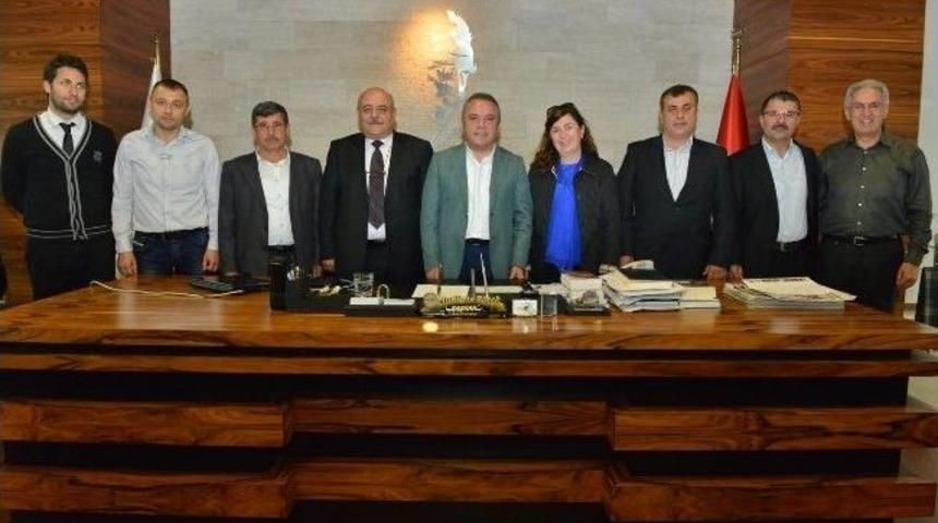 Başkan B&ouml;cek&rsquo;e Burdurlular Ve Konyalılar&rsquo;dan Ziyaret