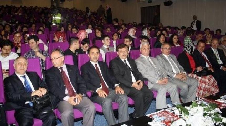 Trabzon&rsquo;da 'liseler Arası Tiyatro Festivali' Sahne Aldı