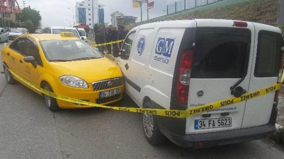 Direksiyon Başında Kalp Krizi Ge&ccedil;iren Taksici Hayatını Kaybetti