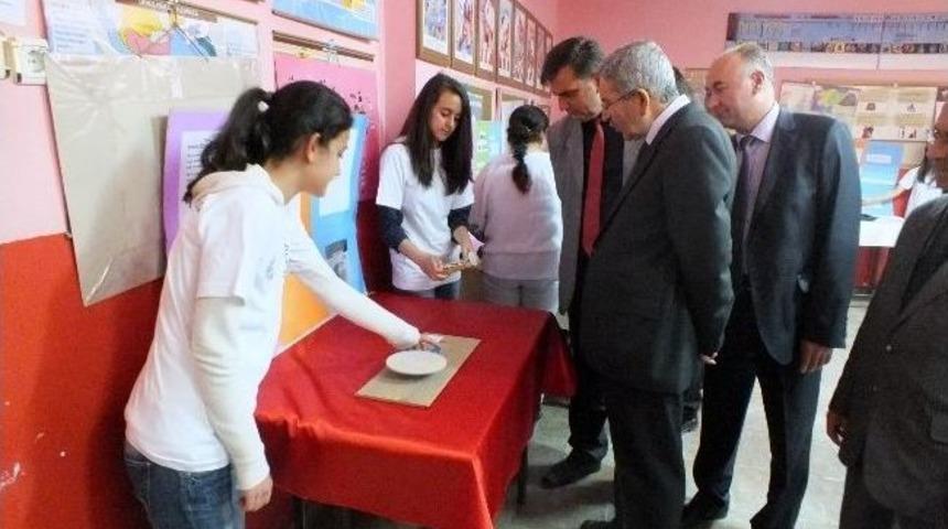 Gediz'de Bilim Fuarı Sergisi