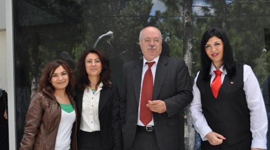 Demirci Myo&rsquo;da &Ouml;ğrencilere Dış Ticaret Semineri