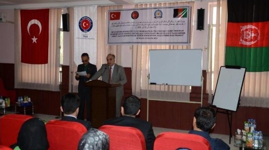 Afganistanlı &Ouml;ğretmenlere Formasyon Eğitimi