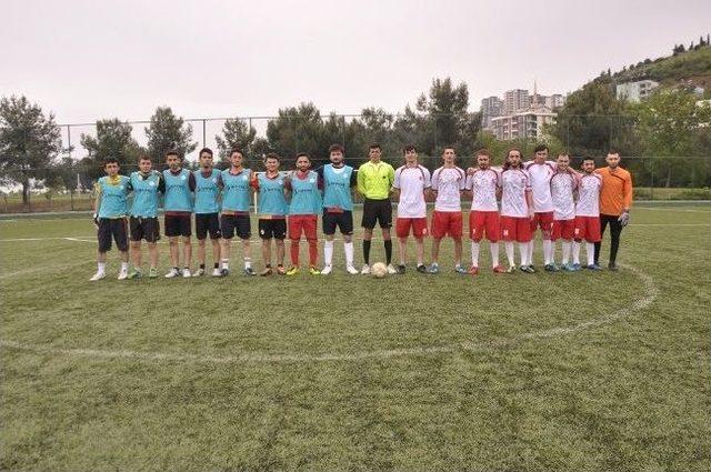 Omü’de 6. Geleneksel Sınıflar Arası Futbol Turnuvası Başladı