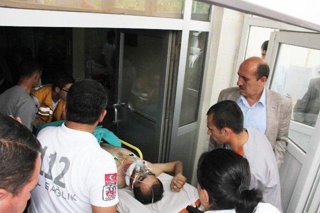 Silvan da &Ouml;ğrenci Servisi Kaza Yaptı: 1 i Ağır, 18 Yaralı 1