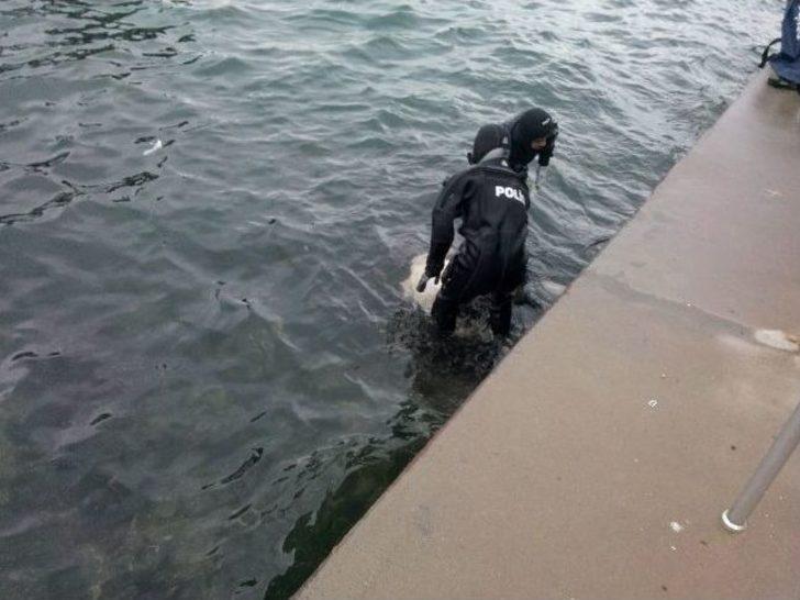(özel Haber) Beşiktaş'ta Denizden Erkek Cesedi Çıkarıldı G2