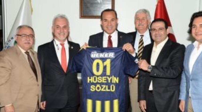 H&uuml;seyin S&ouml;zl&uuml;&rsquo;ye Sarı-lacivert Ziyaret