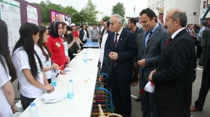 &Ouml;ğrenciler Projelerini Sergiledi