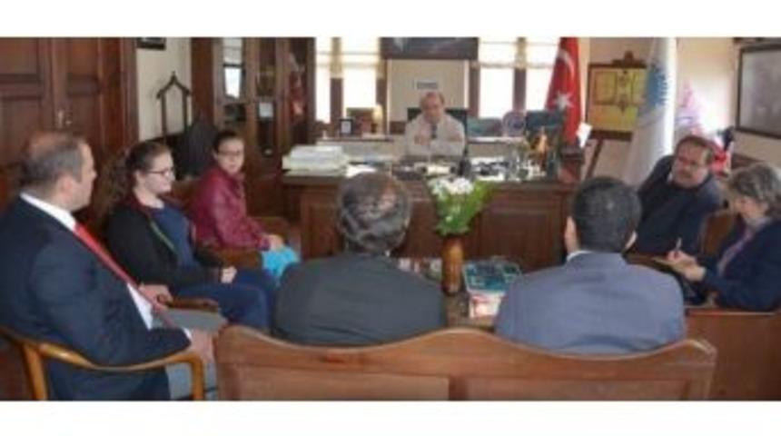 Atat&uuml;rk Ortaokulu&rsquo;ndan Uzuner&rsquo;e Ziyaret