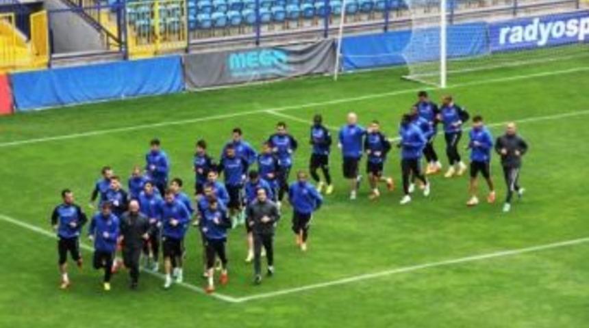 Karab&uuml;kspor&rsquo;da Fenerbah&ccedil;e Hazırlıkları Başladı